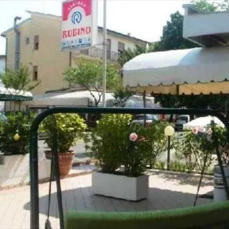 Hotell Rubino 2*